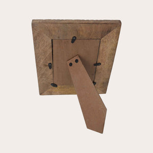 Cornice Portafoto in Legno con Eleganti Trafori Bianchi