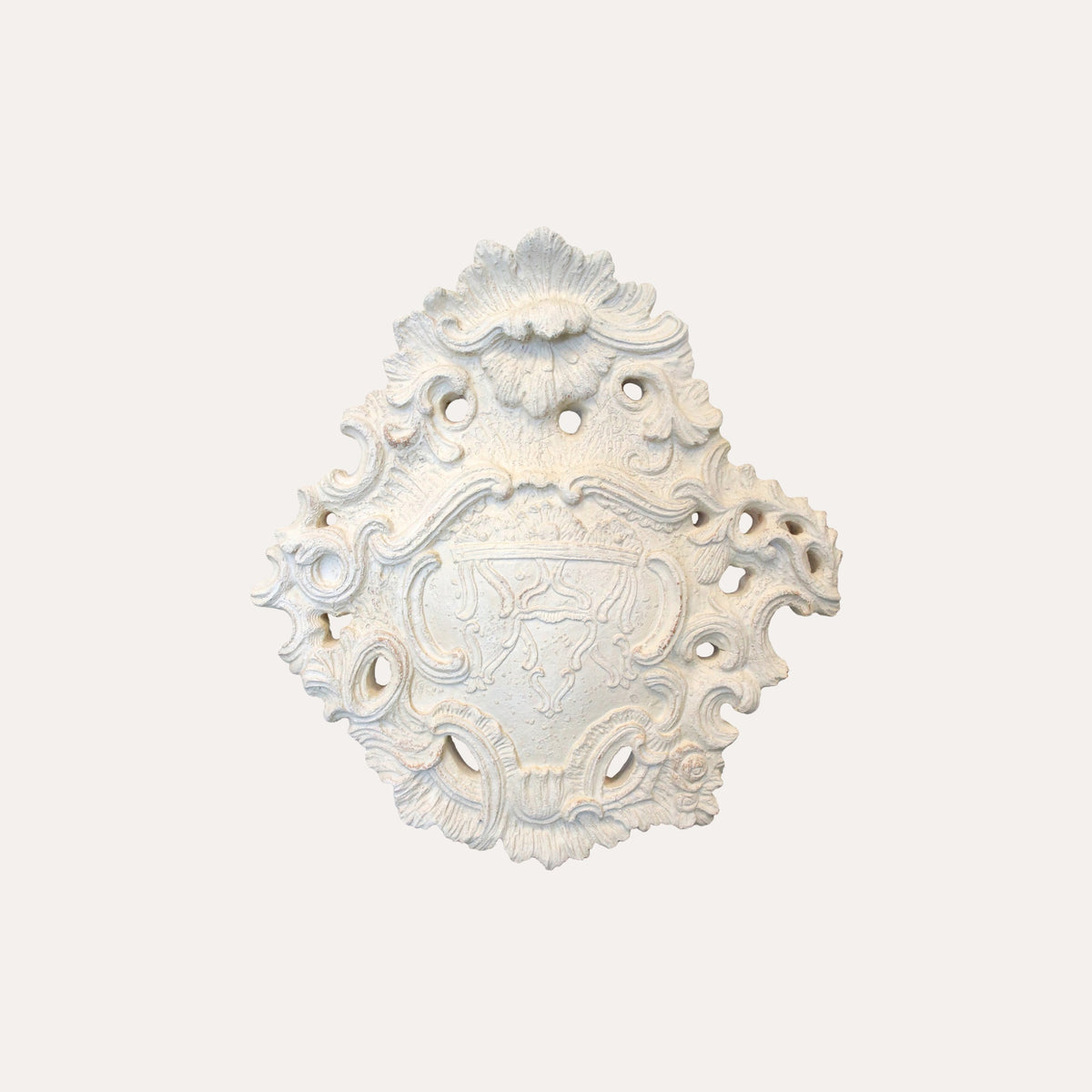 Stemma decorativo in resina bianco 86x82 cm