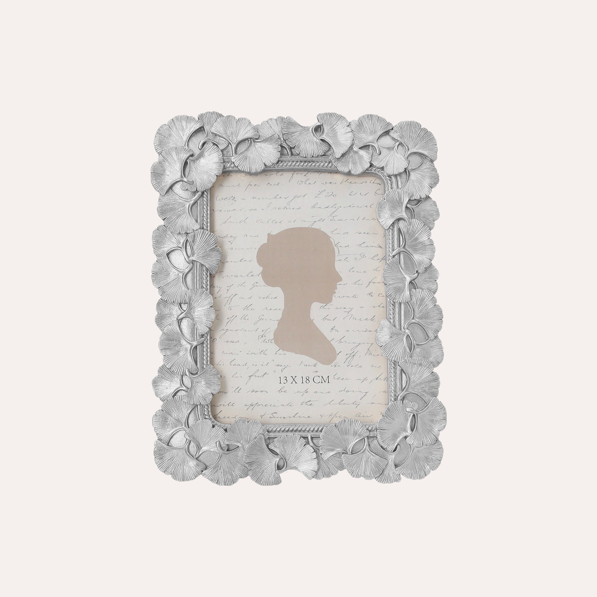 Photo Frame with Papyrus Motif in Silver Finish (19x25 cm)