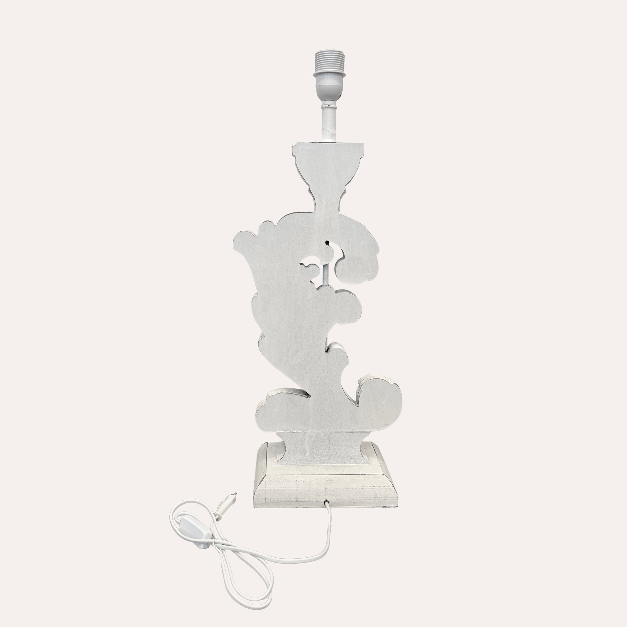 Shabby Chic Lamp with Leaf-Shaped Wooden Base